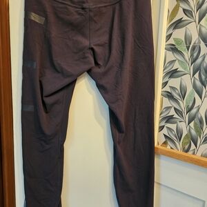 Lululemon Black Align HR Graphic Logo 25" Leggings